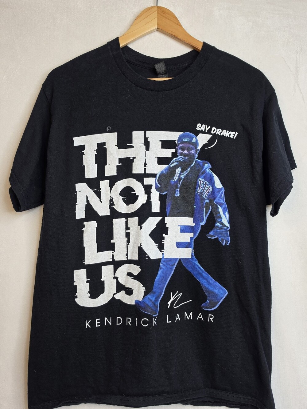 Kendrick Lamar Not Like Us Graphic T-Shirt Black Size Large Gildan